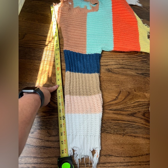 Miracle Cropped Sweater size M - Picture 7 of 11